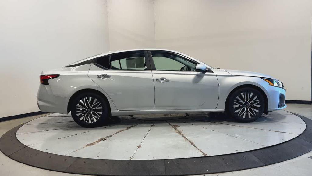 used 2023 Nissan Altima car, priced at $21,988