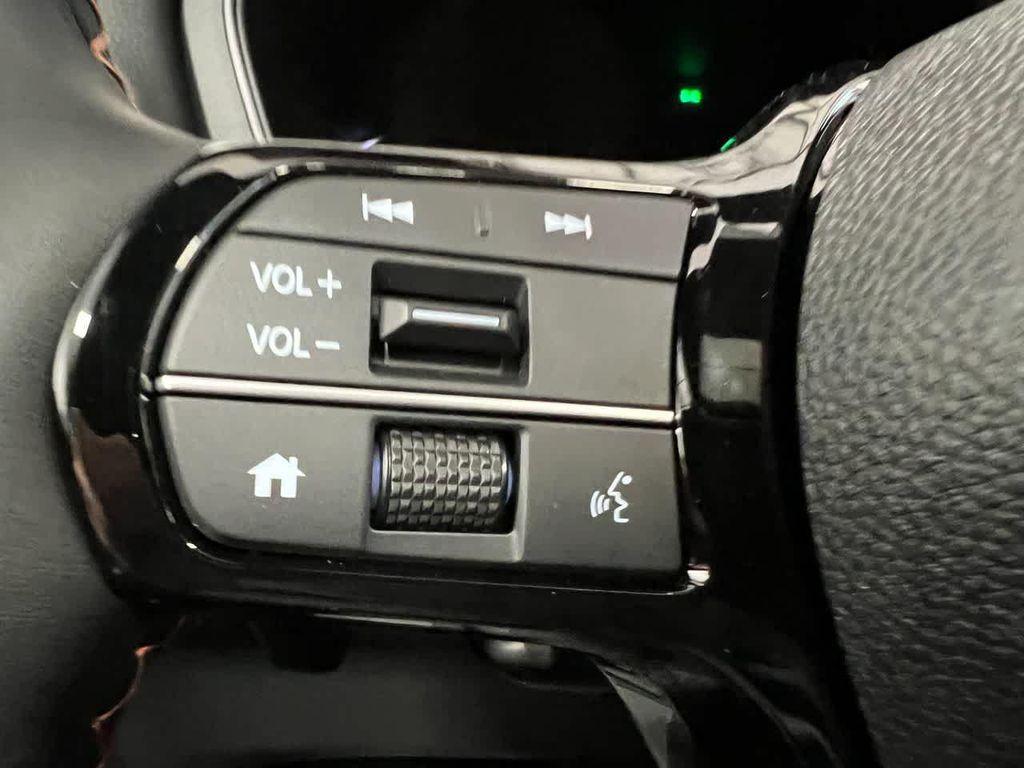 new 2025 Honda Pilot car, priced at $47,895