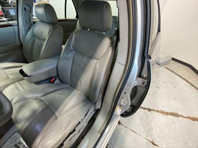 used 2006 Cadillac DTS car, priced at $2,000