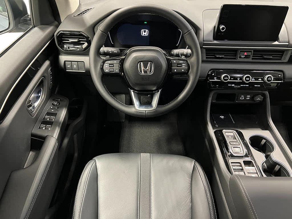 new 2025 Honda Pilot car, priced at $48,550