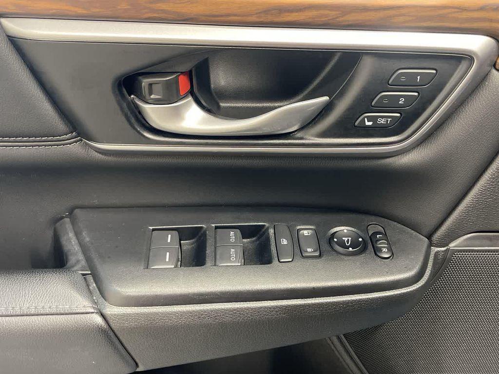 used 2022 Honda CR-V car, priced at $29,977