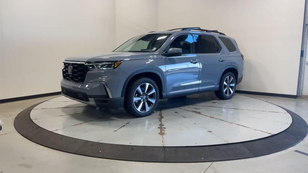 used 2023 Honda Pilot car, priced at $41,000