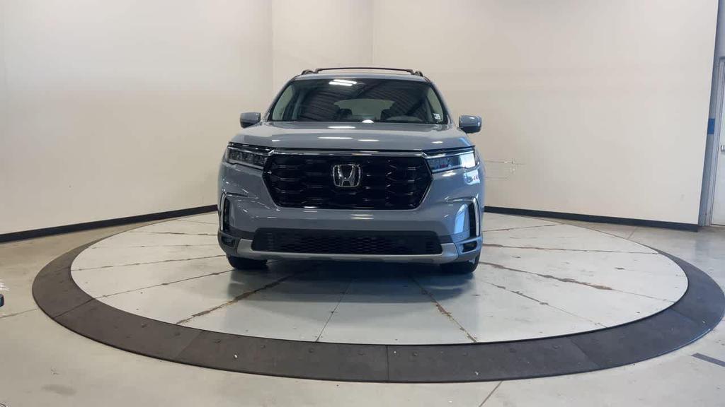 used 2023 Honda Pilot car, priced at $41,000