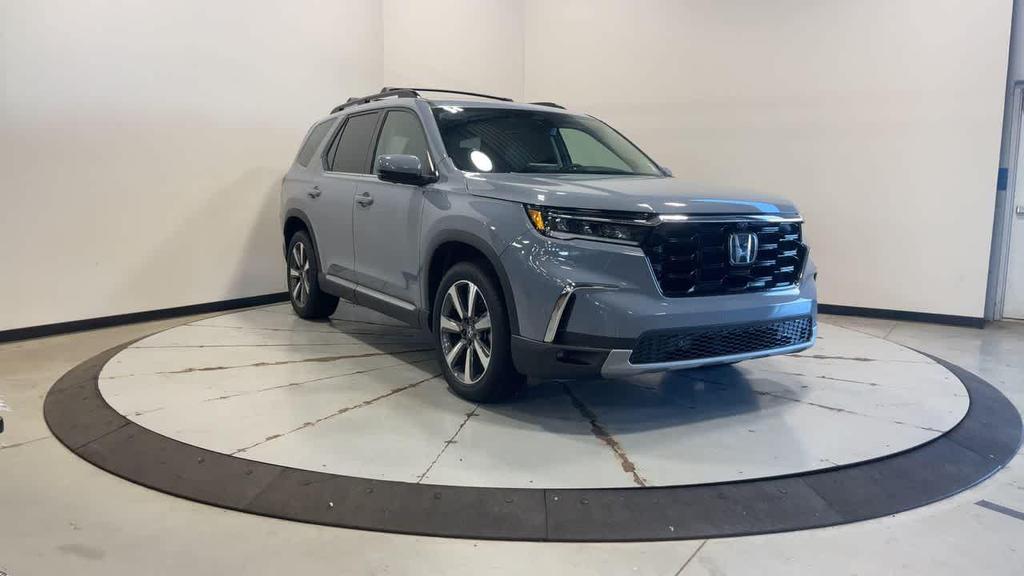 used 2023 Honda Pilot car, priced at $41,000