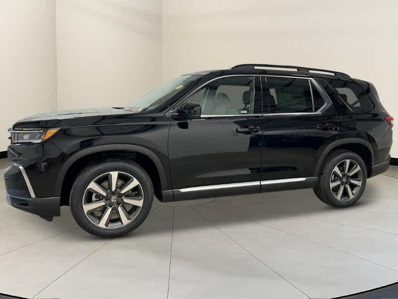 new 2025 Honda Pilot car, priced at $52,575