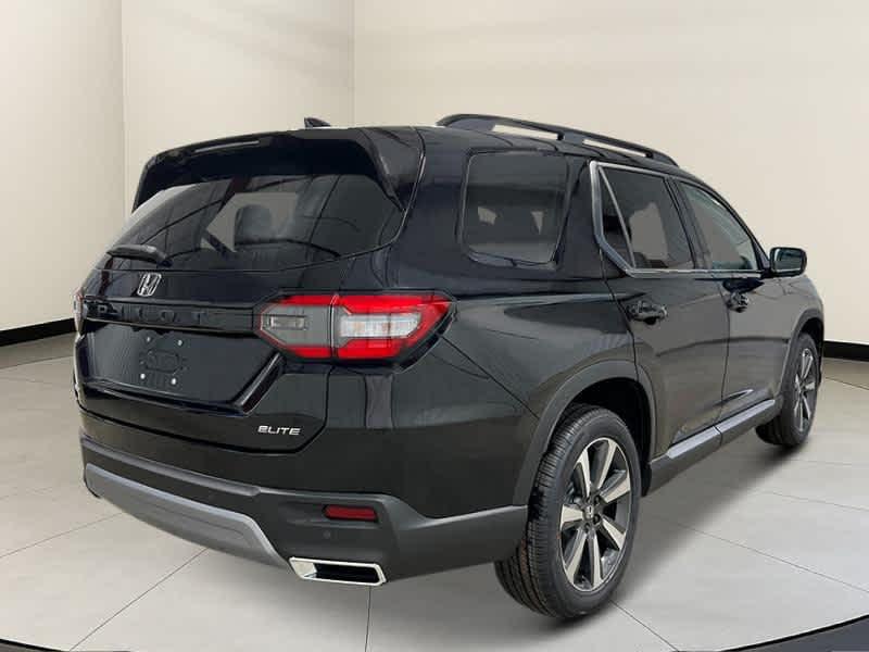 new 2025 Honda Pilot car, priced at $52,575