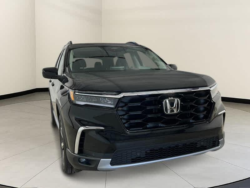 new 2025 Honda Pilot car, priced at $52,575