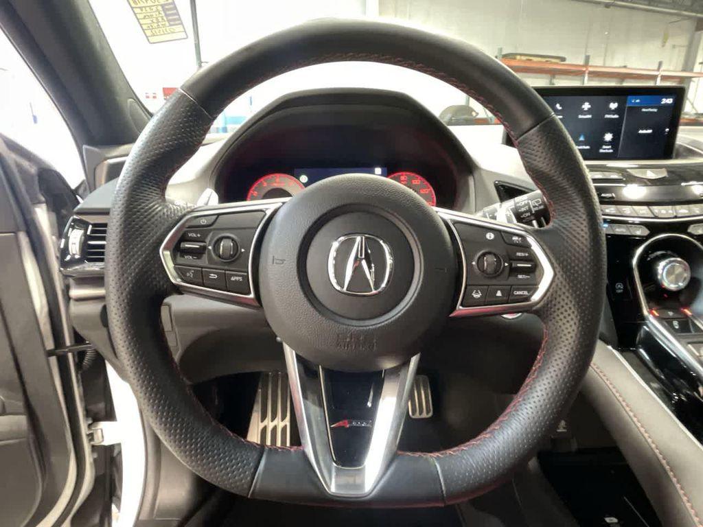 used 2024 Acura RDX car, priced at $40,500