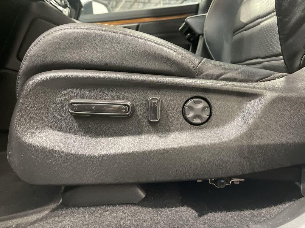 used 2021 Honda CR-V car, priced at $25,988