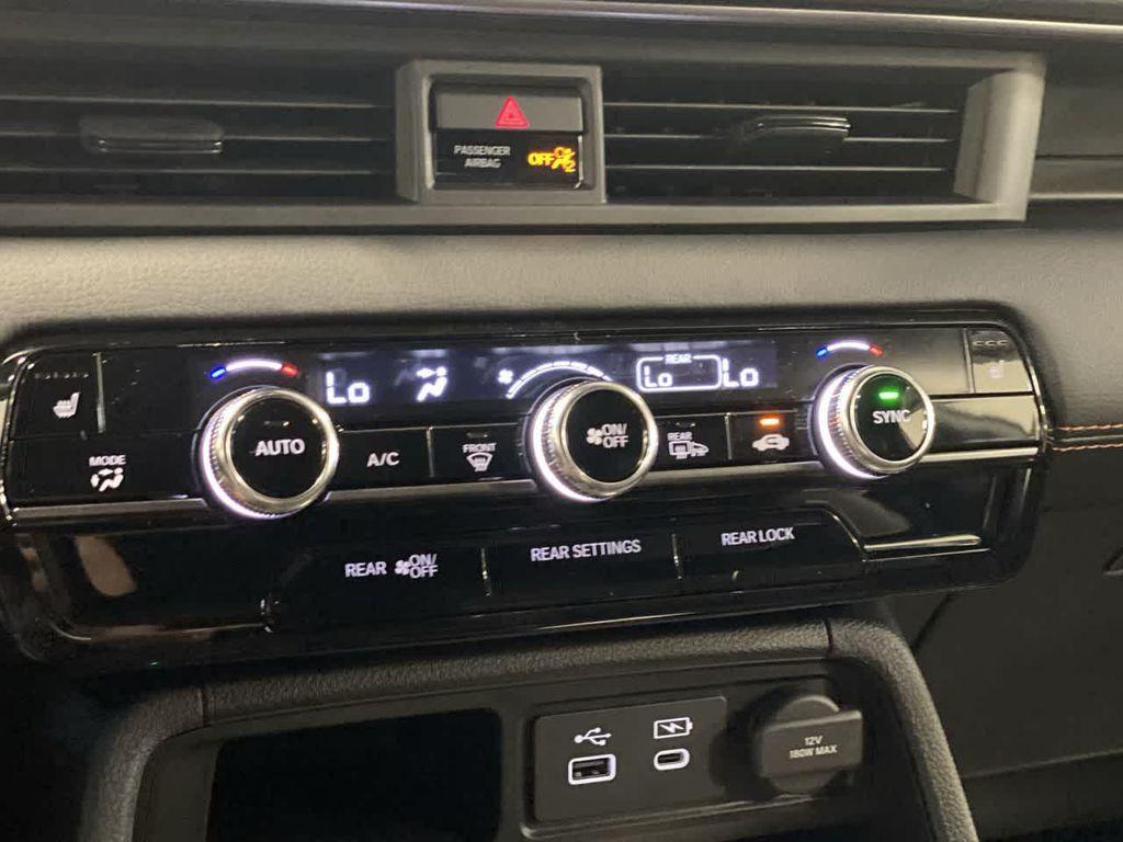 new 2025 Honda Pilot car, priced at $48,495