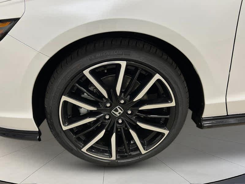 new 2025 Honda Accord Hybrid car, priced at $39,905