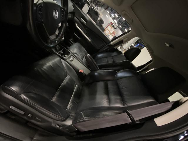 used 2014 Honda CR-V car, priced at $9,000