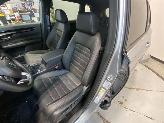 new 2026 Honda CR-V Hybrid car, priced at $43,645