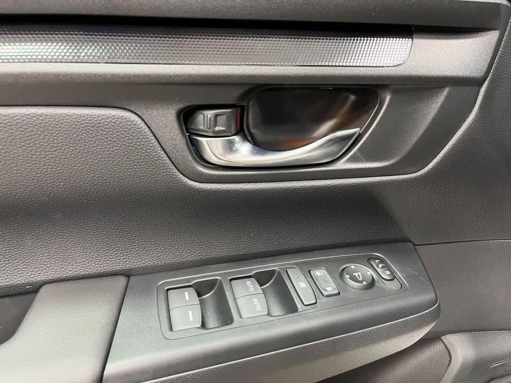 new 2026 Honda CR-V Hybrid car, priced at $38,750