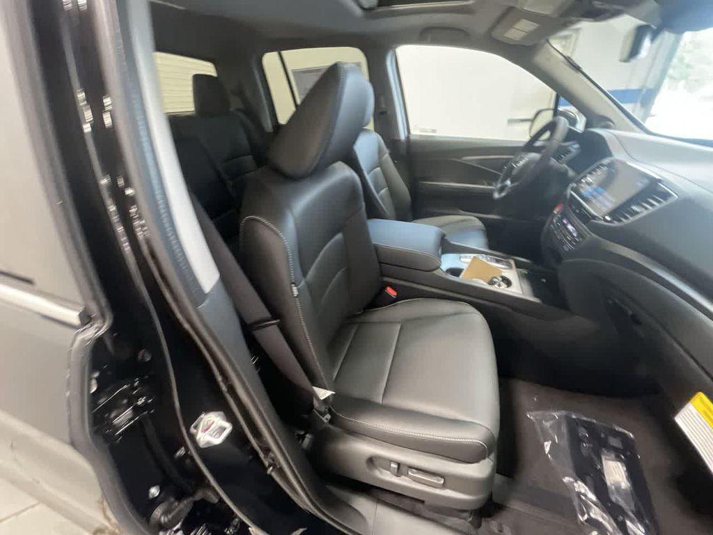 new 2025 Honda Ridgeline car, priced at $43,410