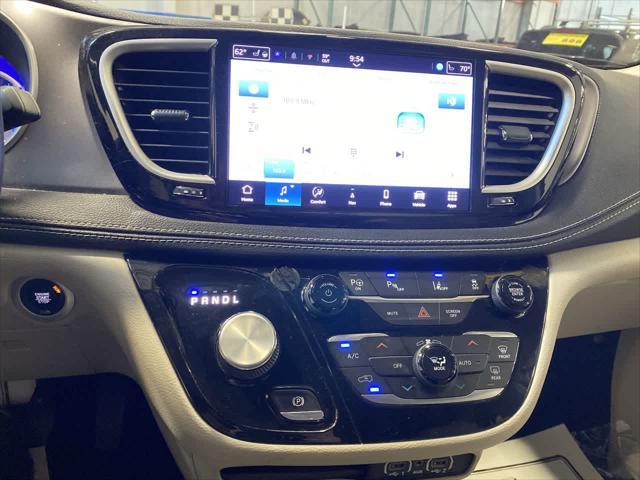 used 2021 Chrysler Pacifica Hybrid car, priced at $23,621