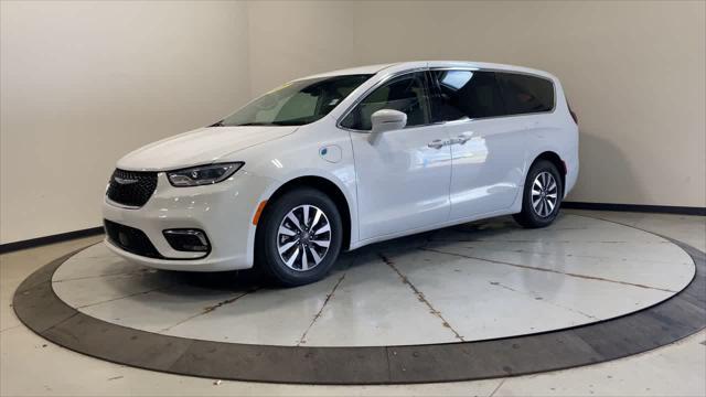 used 2022 Chrysler Pacifica Hybrid car, priced at $24,255
