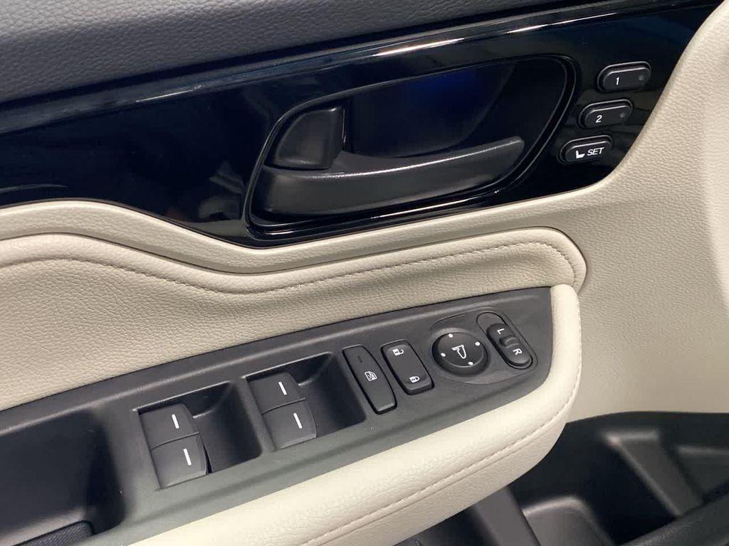 new 2025 Honda Odyssey car, priced at $46,005