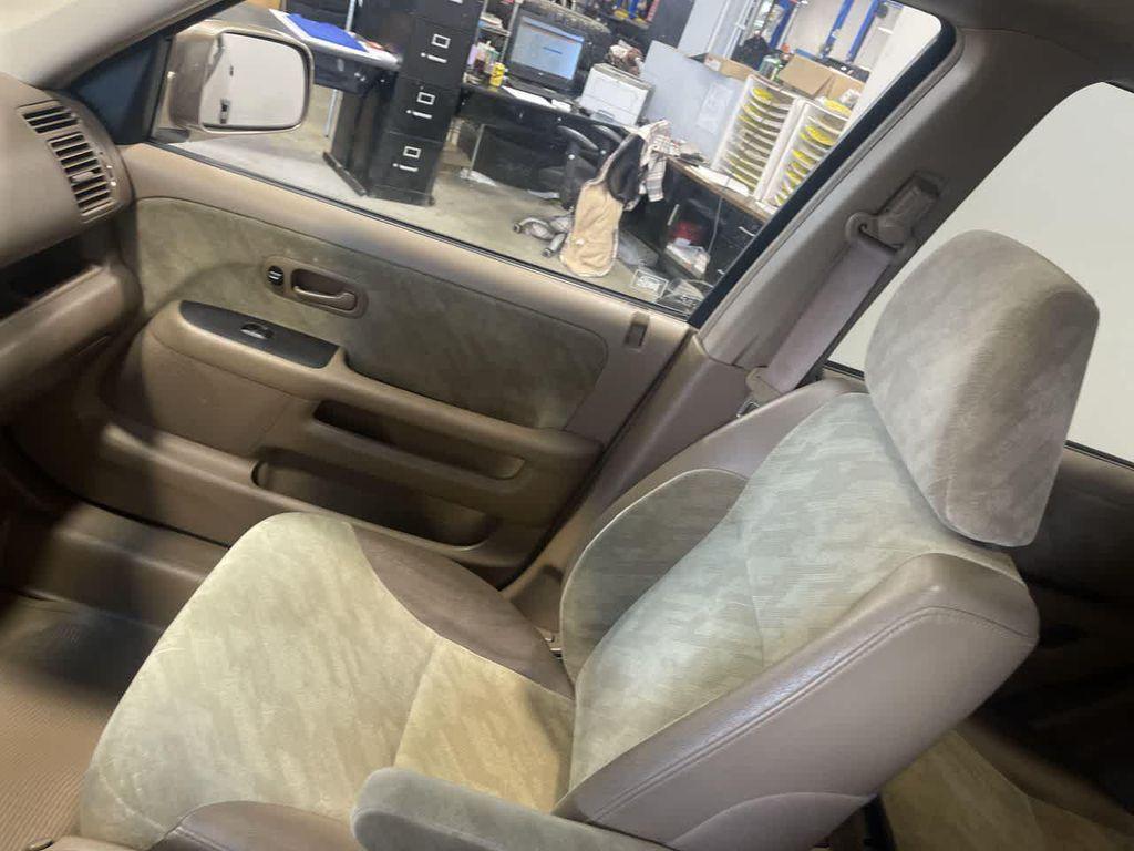 used 2004 Honda CR-V car, priced at $3,999