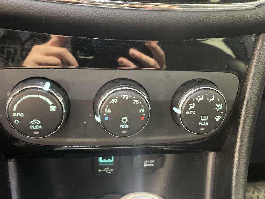 used 2012 Chrysler 200 car, priced at $9,000