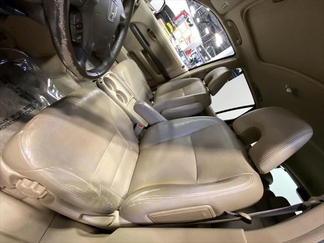 used 2006 Honda CR-V car, priced at $3,900