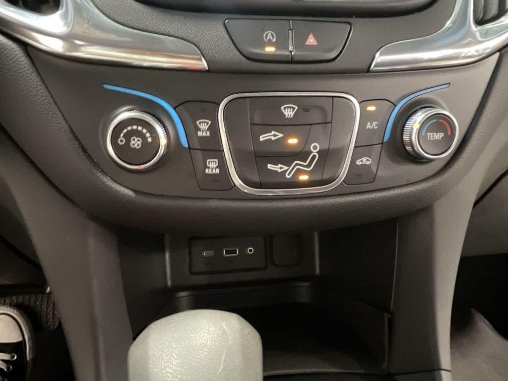 used 2022 Chevrolet Equinox car, priced at $21,500