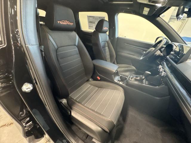 new 2026 Honda CR-V Hybrid car, priced at $40,195