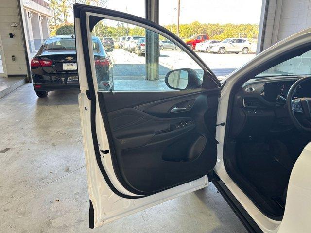 used 2025 Buick Envista car, priced at $24,321