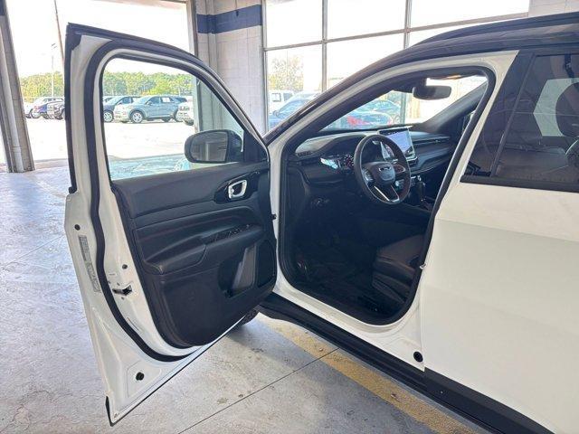 used 2025 Jeep Compass car, priced at $23,872