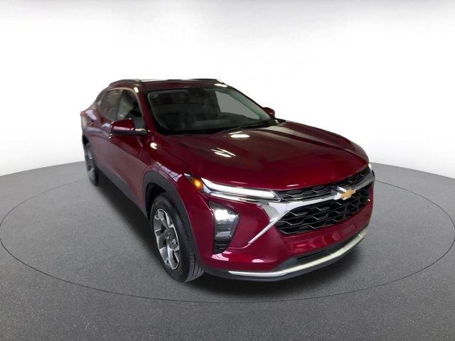 used 2025 Chevrolet Trax car, priced at $22,020