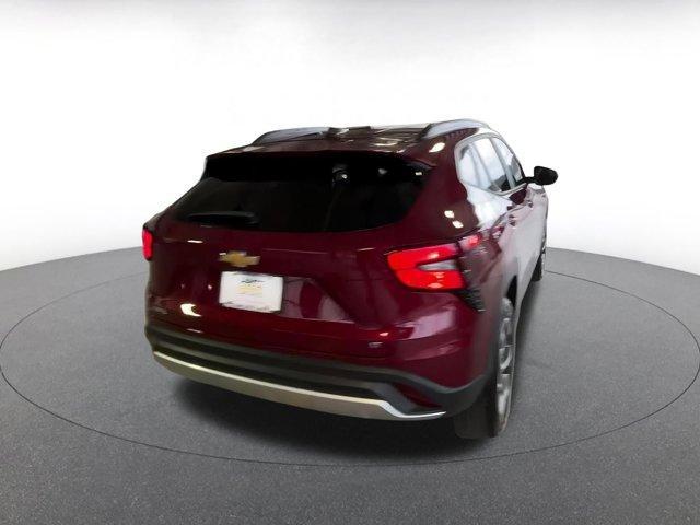 used 2025 Chevrolet Trax car, priced at $22,020