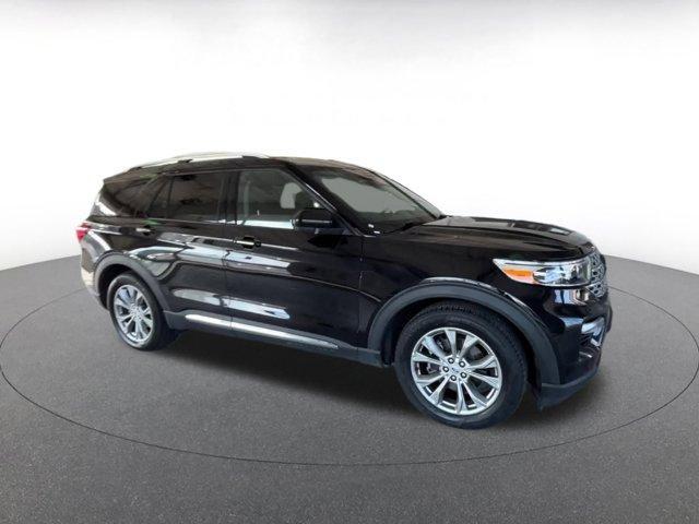 used 2024 Ford Explorer car, priced at $30,792