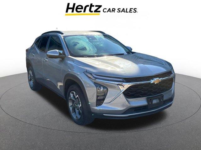 used 2025 Chevrolet Trax car, priced at $20,748