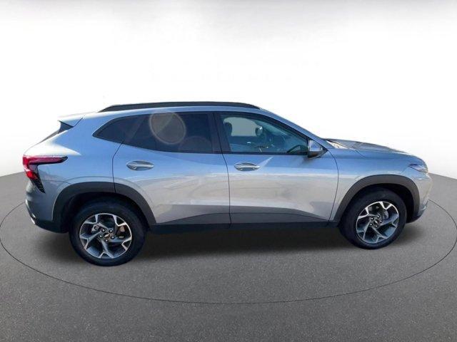 used 2025 Chevrolet Trax car, priced at $20,748