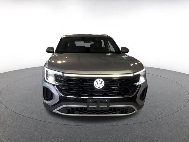 used 2025 Volkswagen Atlas Cross Sport car, priced at $32,536