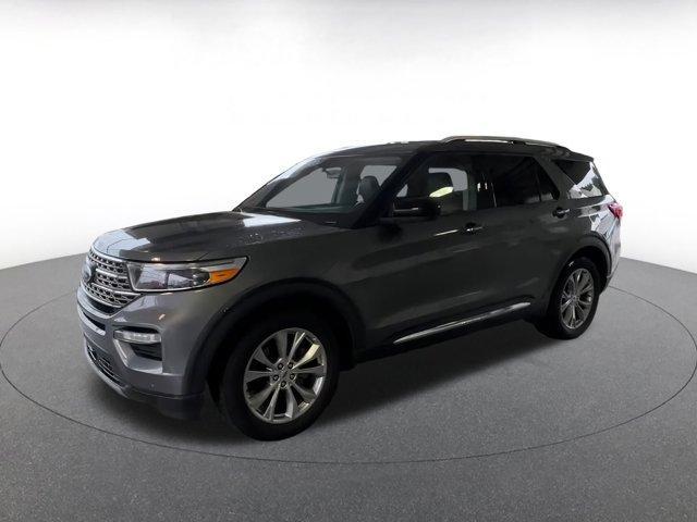 used 2024 Ford Explorer car, priced at $31,105
