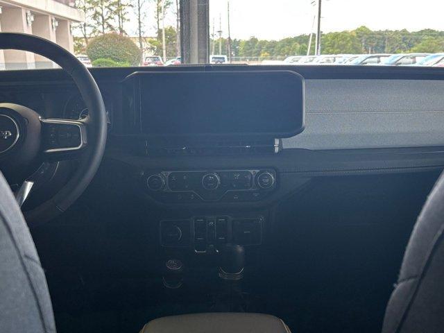 used 2025 Jeep Wrangler car, priced at $37,820