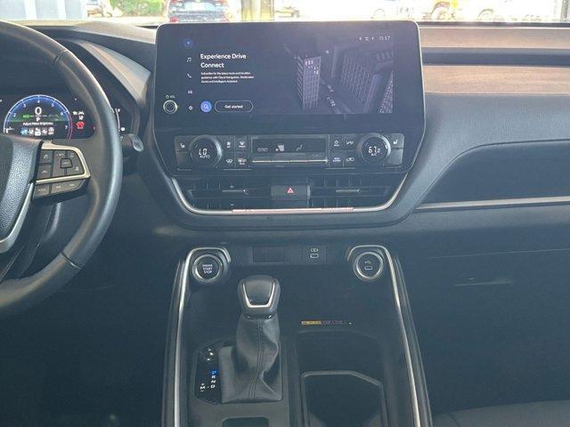 used 2025 Toyota Grand Highlander car, priced at $45,400