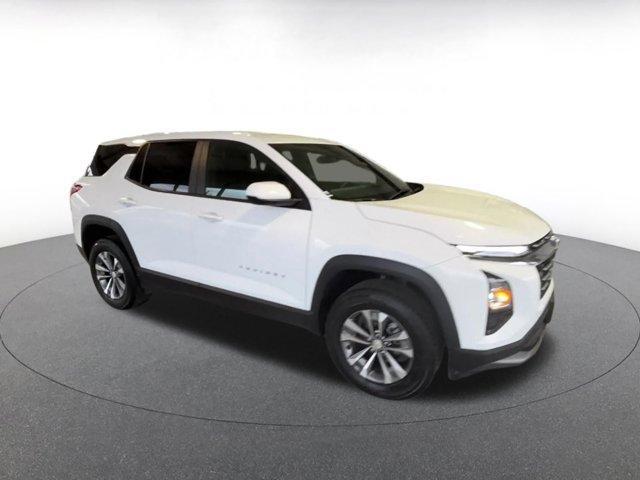 used 2025 Chevrolet Equinox car, priced at $25,500
