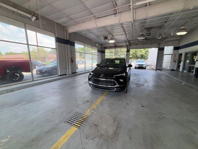 used 2025 Buick Encore GX car, priced at $20,999