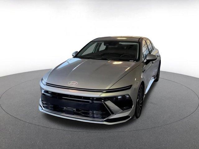 used 2025 Hyundai Sonata Hybrid car, priced at $22,409