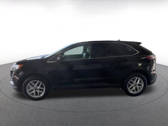 used 2024 Ford Edge car, priced at $23,501