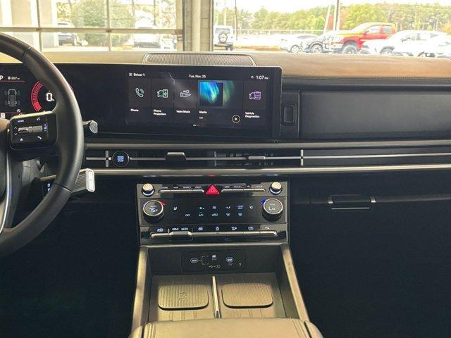 used 2025 Hyundai Santa Fe car, priced at $32,332