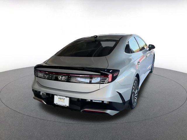 used 2025 Hyundai Sonata Hybrid car, priced at $23,737