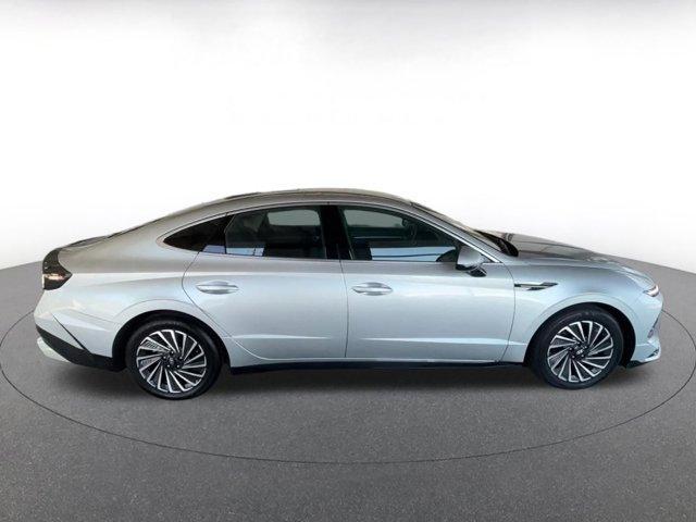 used 2025 Hyundai Sonata Hybrid car, priced at $23,737