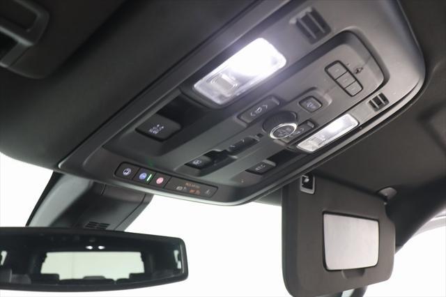 used 2021 GMC Yukon XL car, priced at $45,995