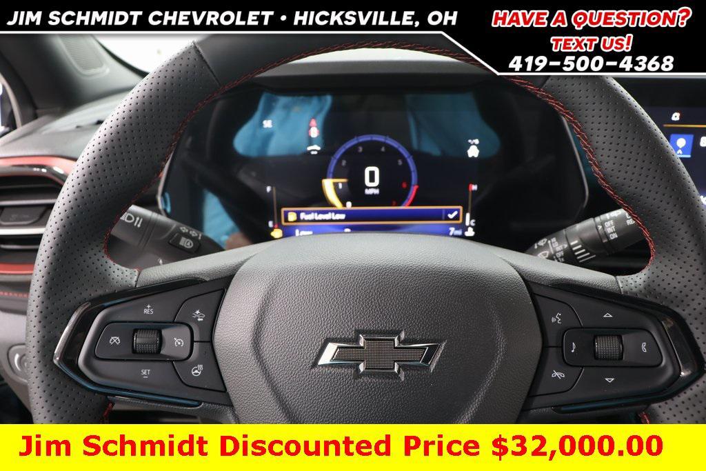 new 2025 Chevrolet TrailBlazer car, priced at $32,000