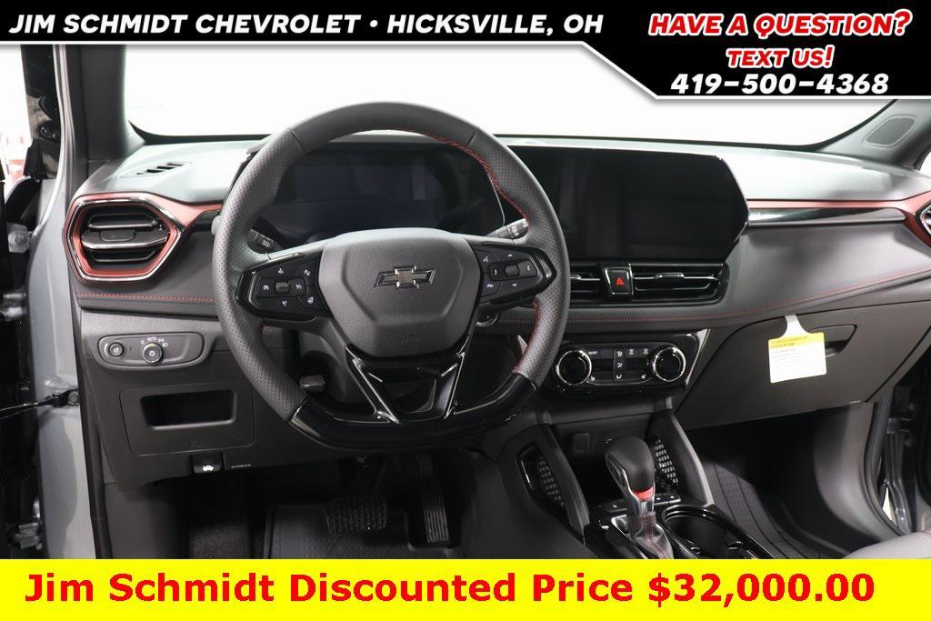 new 2025 Chevrolet TrailBlazer car, priced at $32,000
