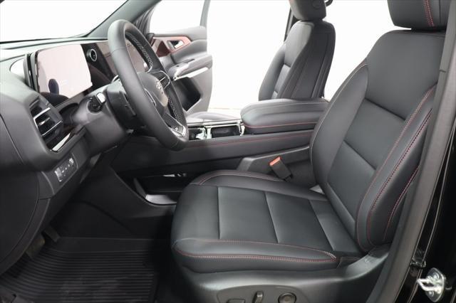 new 2025 Chevrolet Traverse car, priced at $50,270