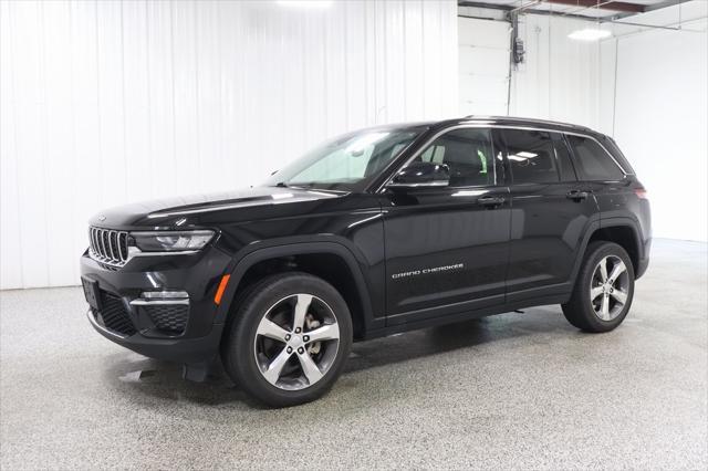 used 2022 Jeep Grand Cherokee car, priced at $28,120